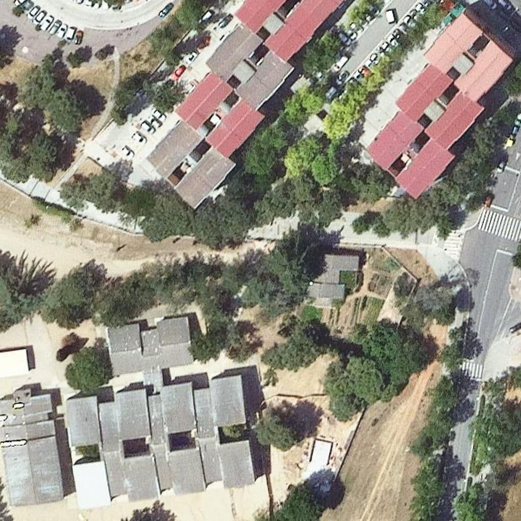 Aerial view of the grounds of Escola Roureda