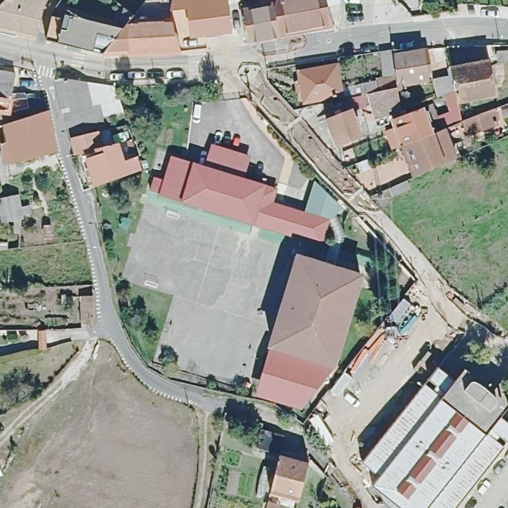 Aerial view of the grounds of CEIP de Fonte Escura