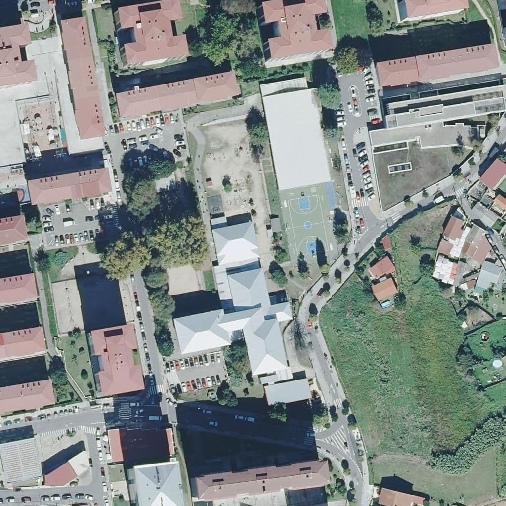 Aerial view of the grounds of CEIP Plurilingüe Seis do Nadal