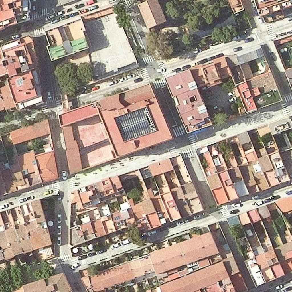 Вид згори на територію школи «Escolàpies El Masnou»