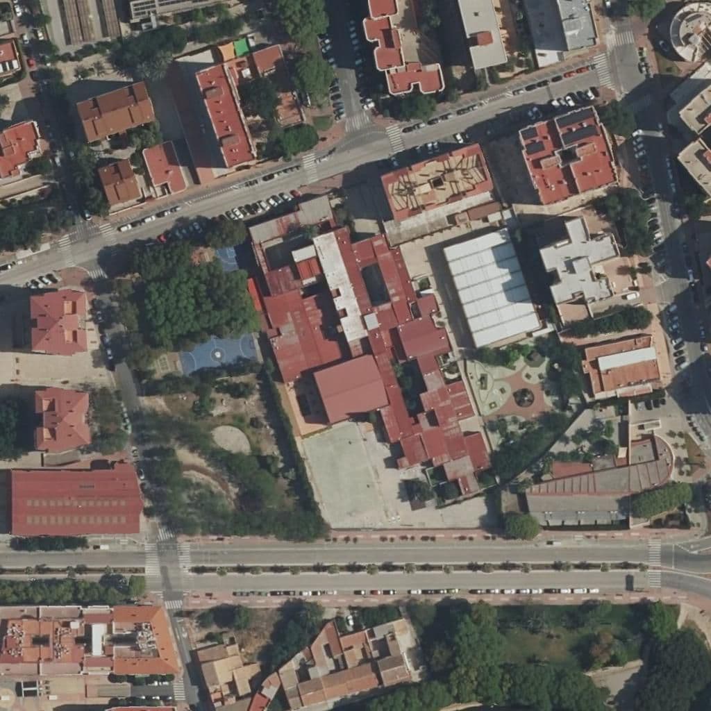 Вид згори на територію школи «SANTA MARÍA DEL CARMEN»