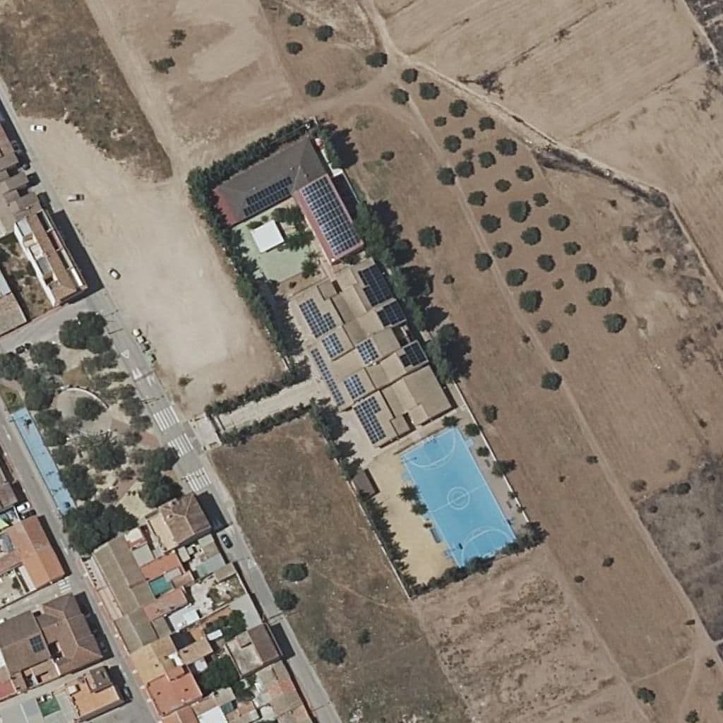 Вид згори на територію школи «LA SANTA CRUZ»