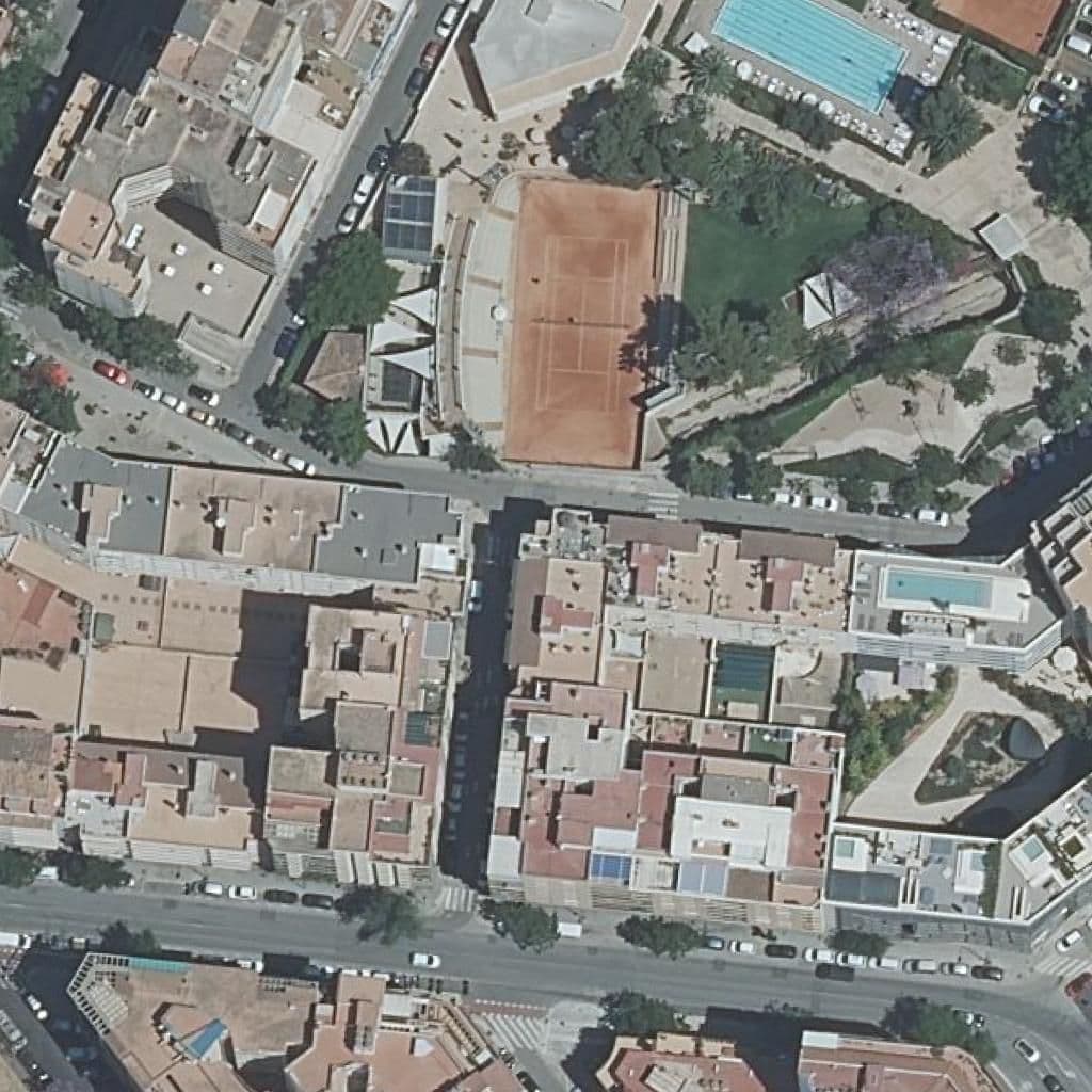 Вид сверху на территорию школы «BABERITOS TENIS»