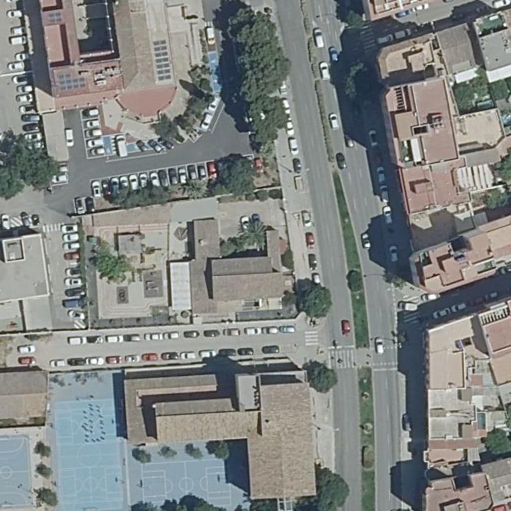 Вид сверху на территорию школы «SOL SOLET»