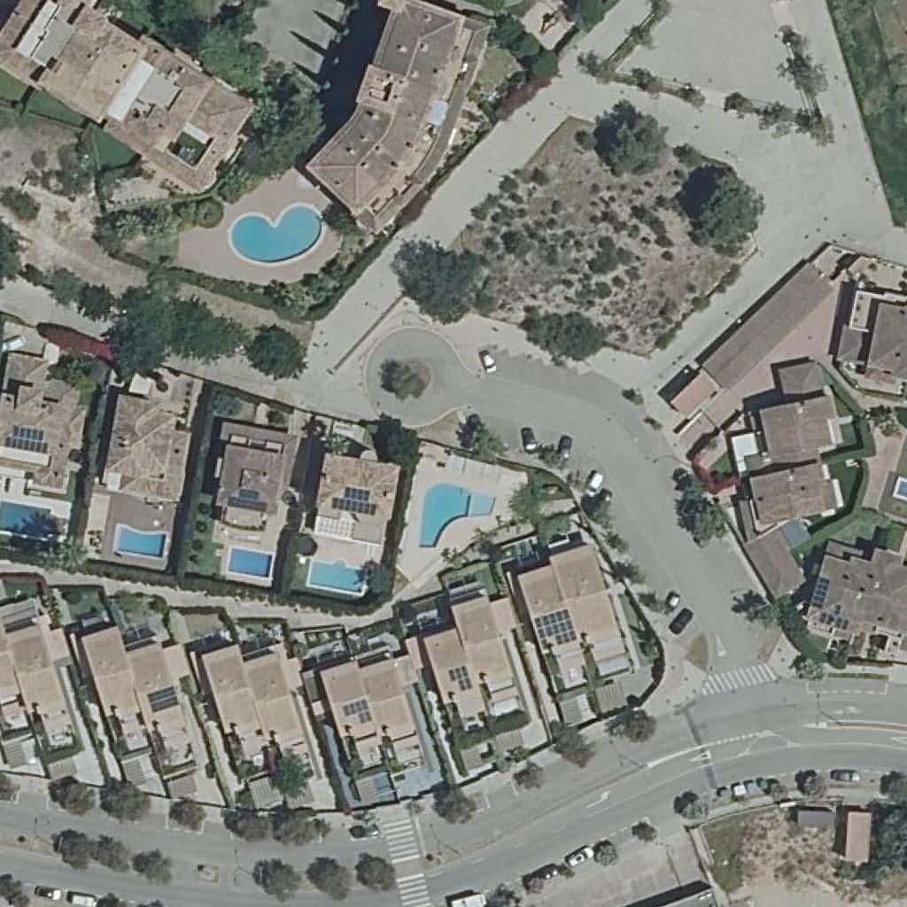 Aerial view of the grounds of EEI PAULA TORRES