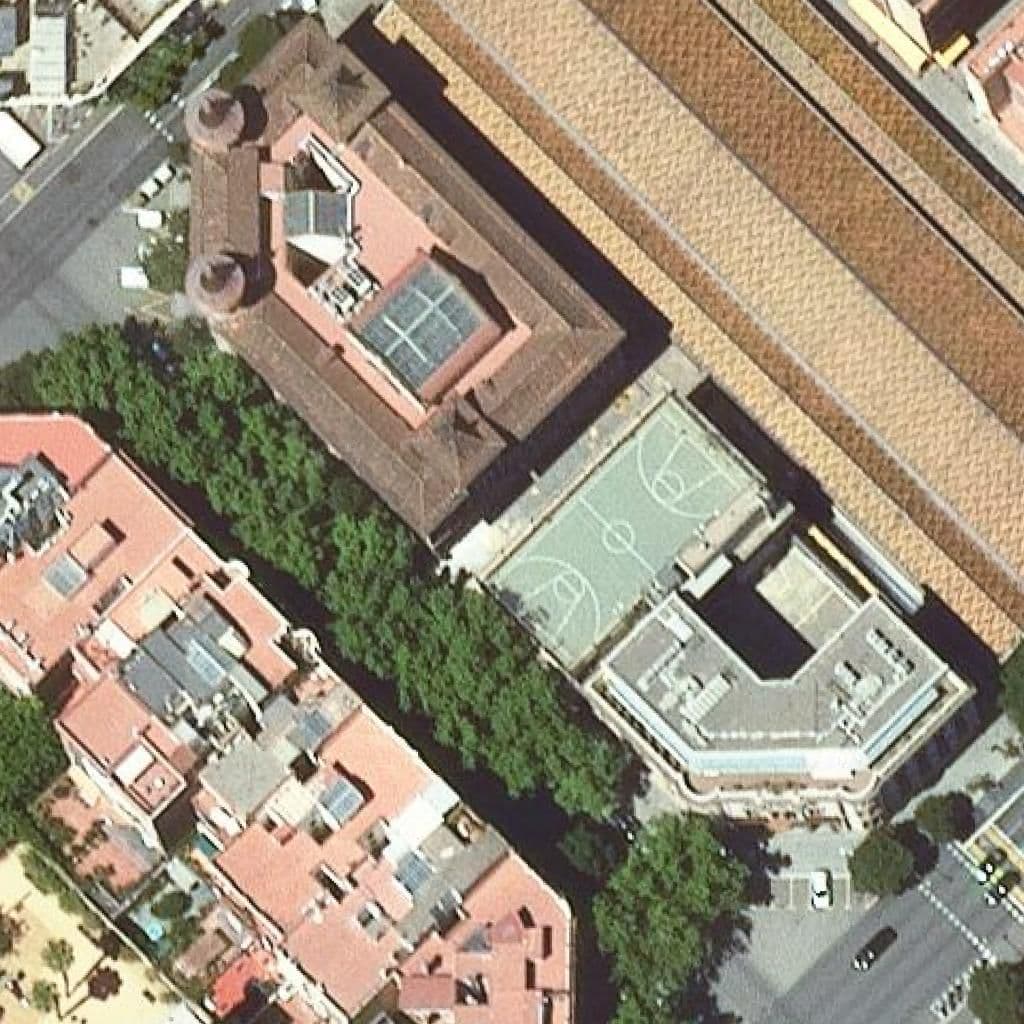 Вид згори на територію школи «Cons. De Música Municipal De Barcelona»