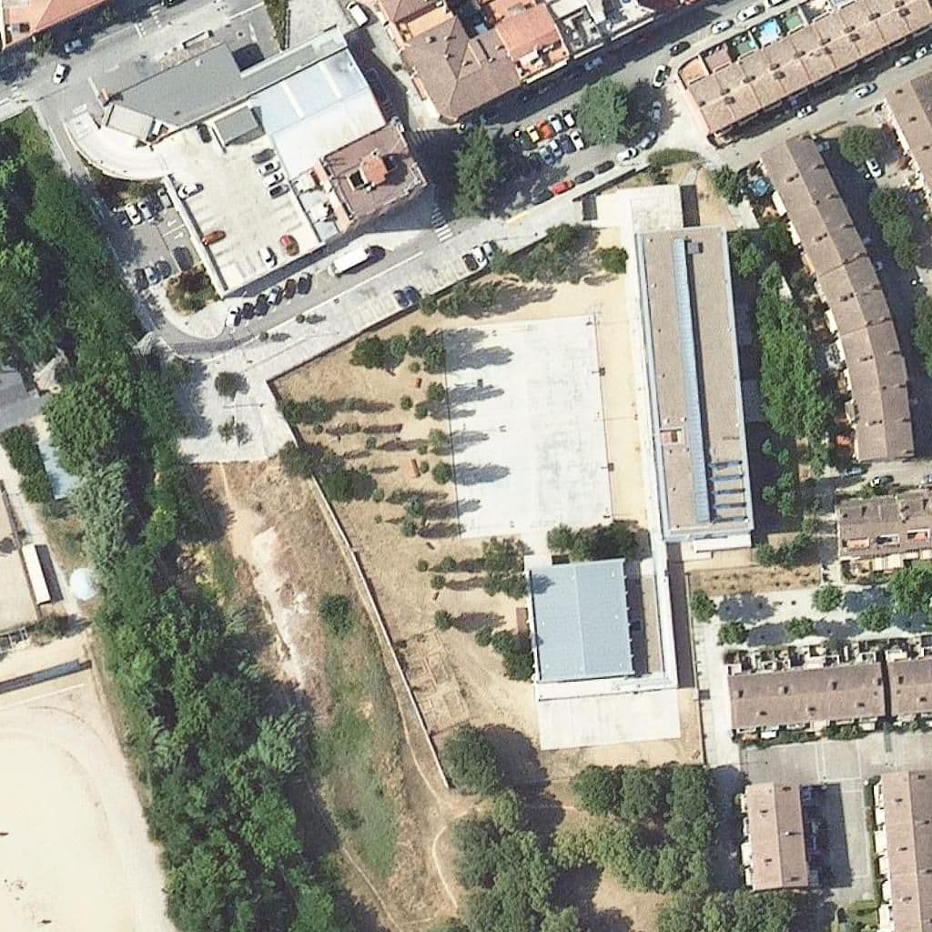 Вид згори на територію школи «Institut Gorgs»