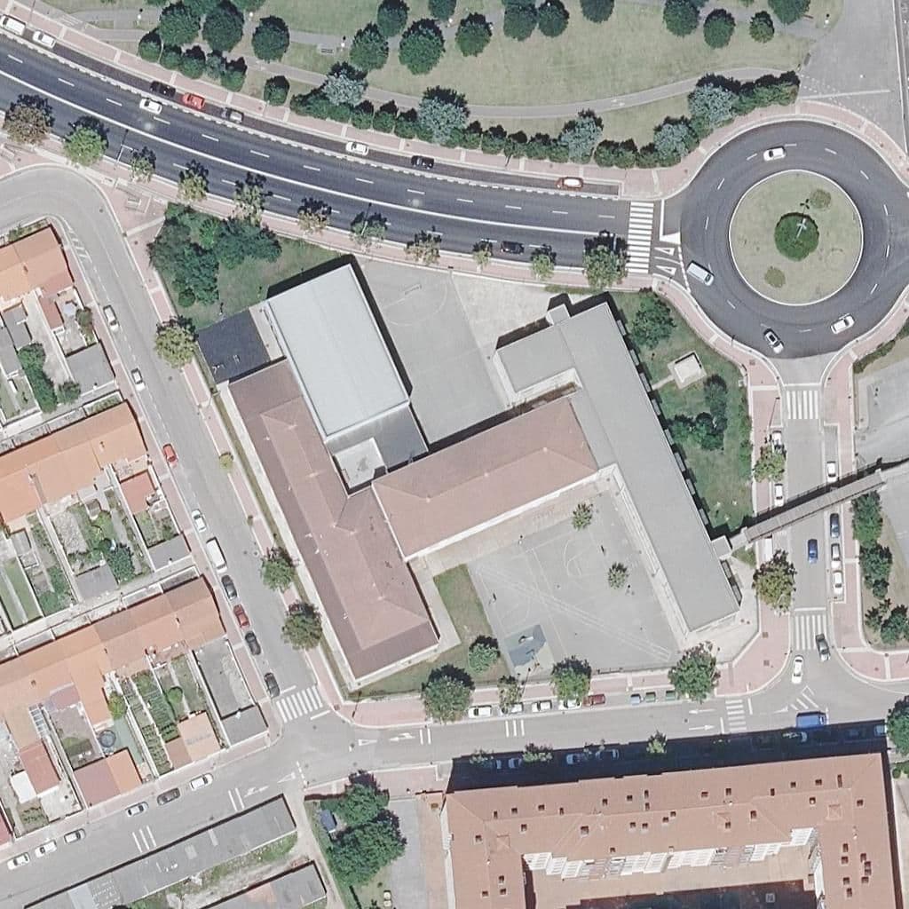 Aerial view of the grounds of NUEVA MONTAÑA