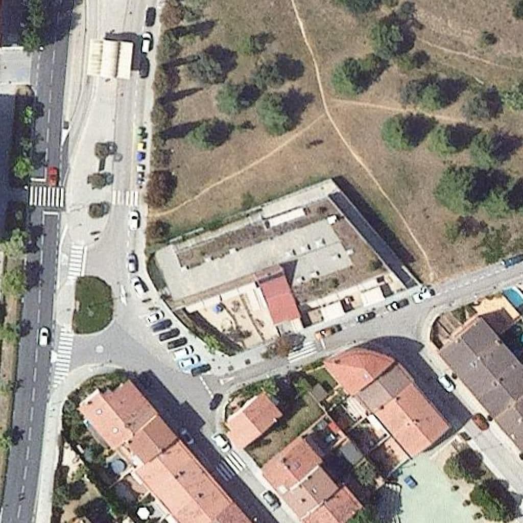 Aerial view of the grounds of Escola Les Filadores