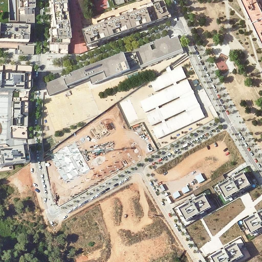 Aerial view of the grounds of Institut Escola Virolet