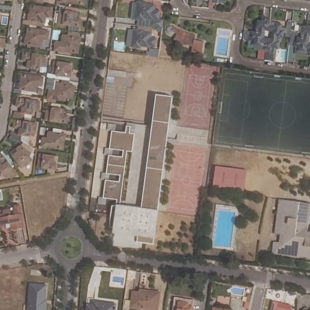 Aerial view of the grounds of BILINGÜE LAS VAGUADAS