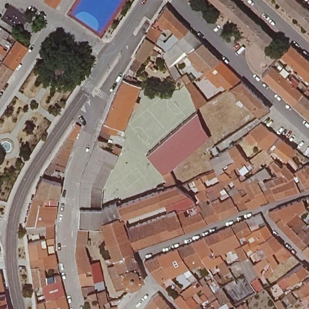 Вид згори на територію школи «NTRA.SRA.DE LA GRANADA-SANTO ANGEL»