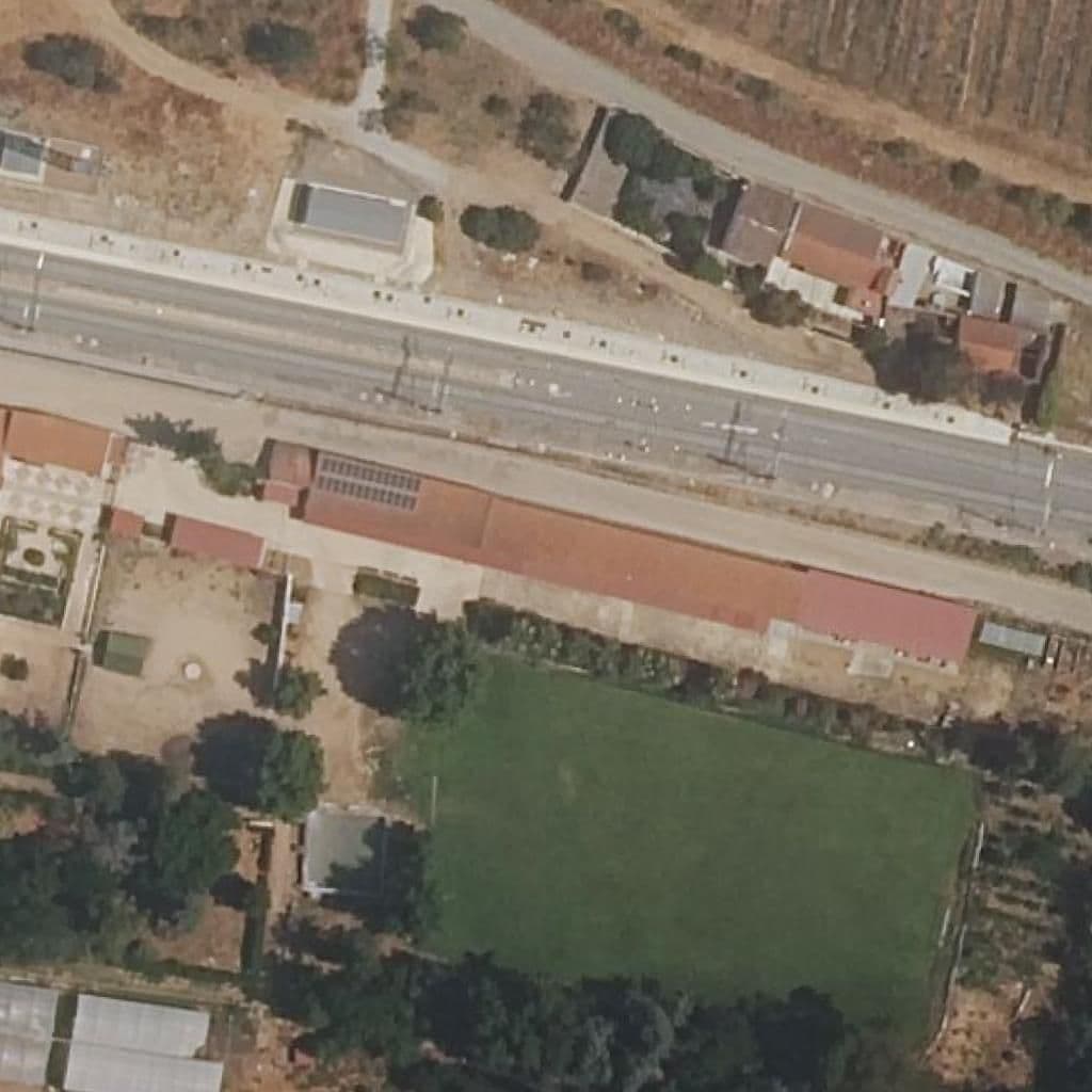 Вид згори на територію школи «ESCUELA FAMILIAR AGRARIA GUADALJUCEN»