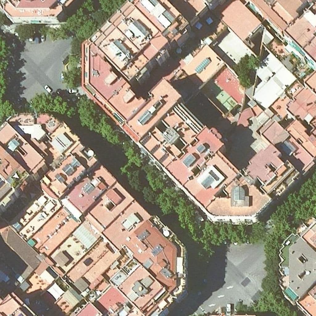 Aerial view of the grounds of Escola Bressol El Camí Feliç Arc De Triomf