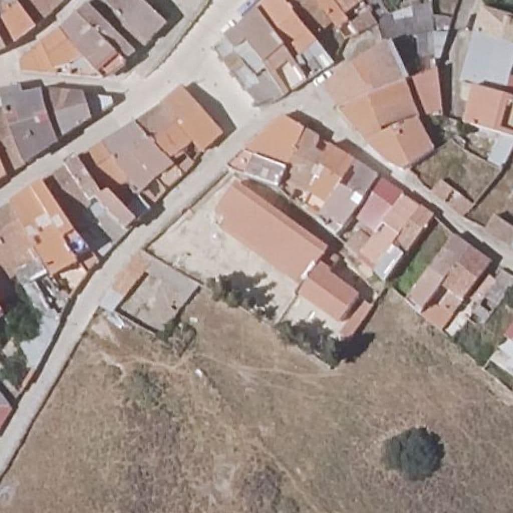 Вид згори на територію школи «NTRA.SRA.DE LA ANTIGUA»