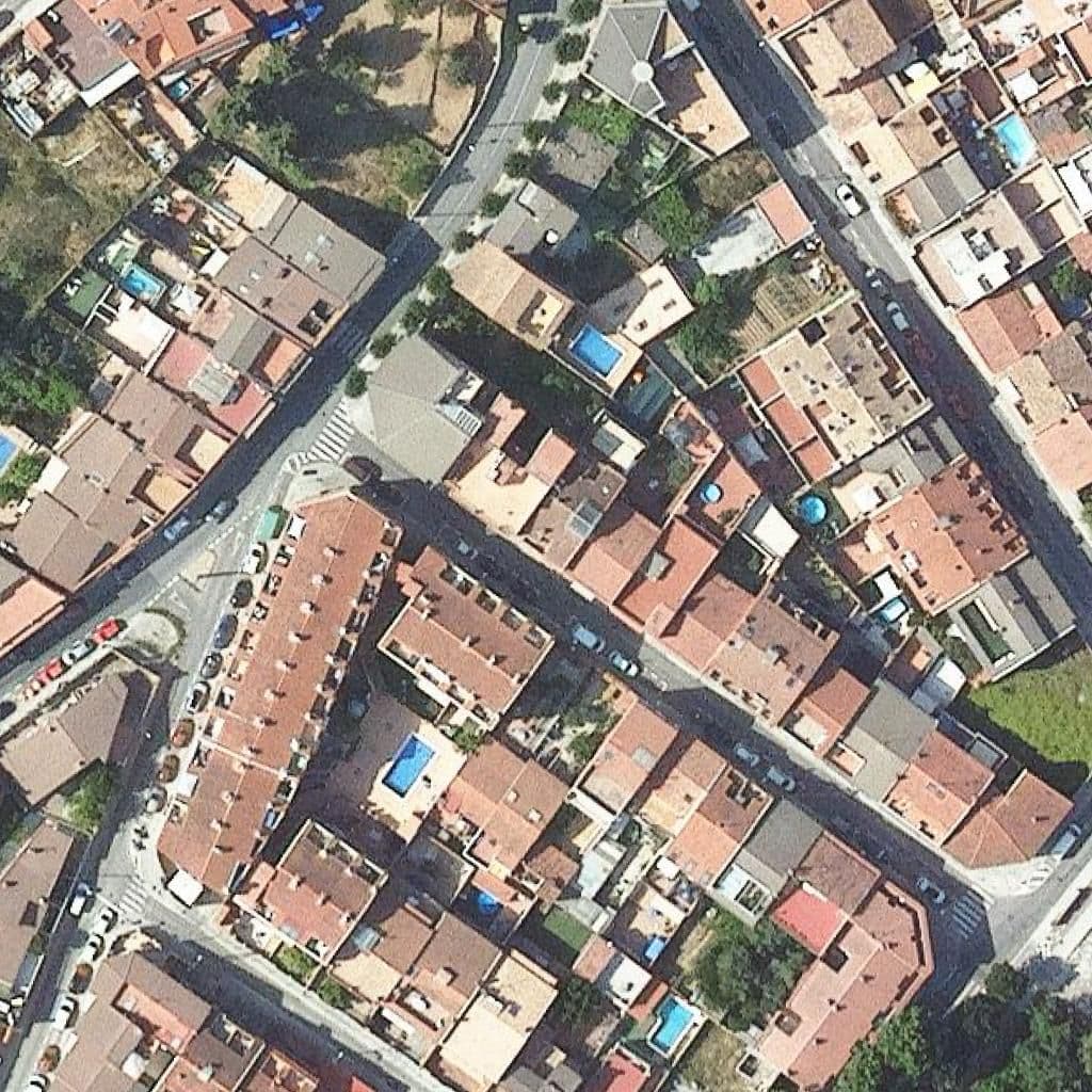 Aerial view of the grounds of Eb Privada La Maduixa
