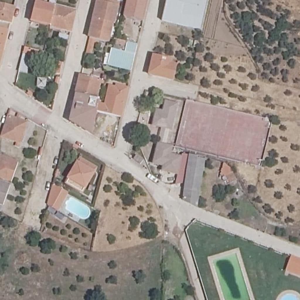 Вид згори на територію школи «SAN MIGUEL ARCANGEL»