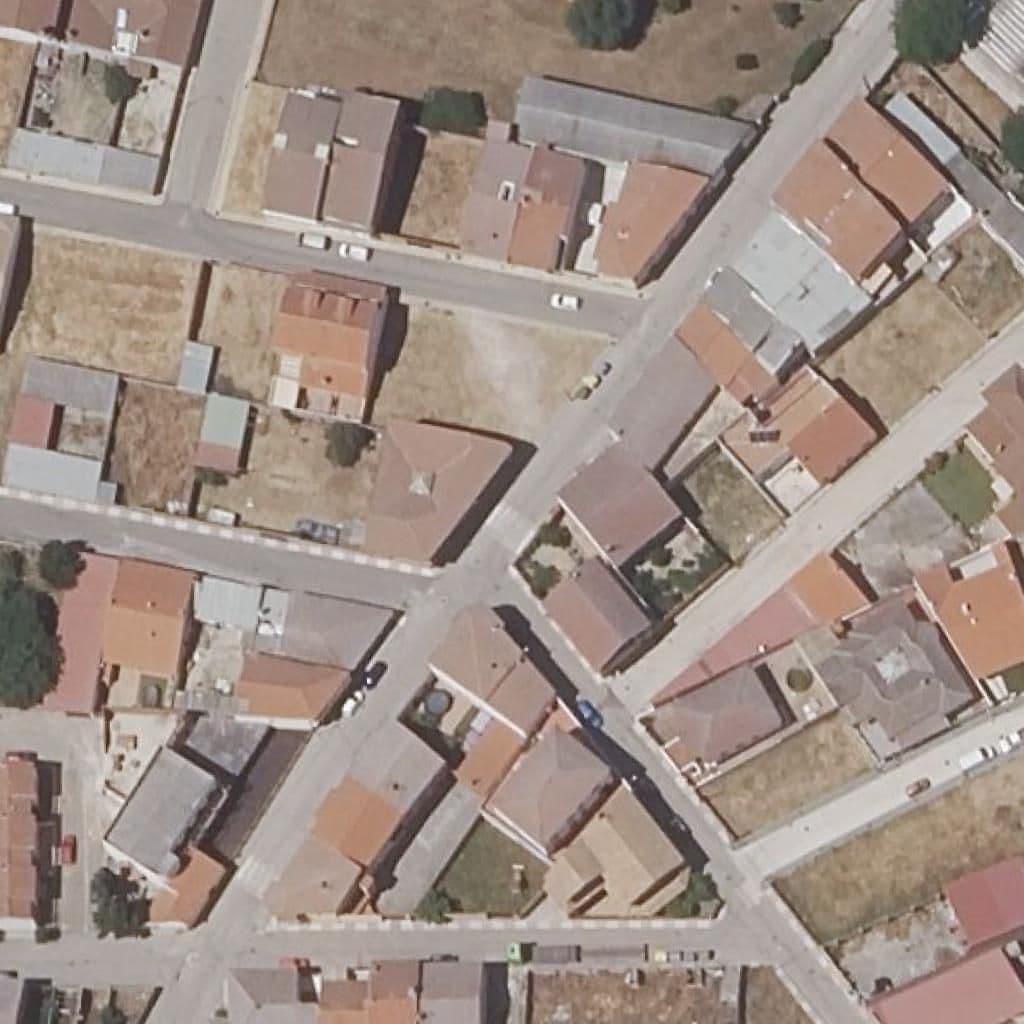 Вид згори на територію школи «EL CHIRIVEJE»