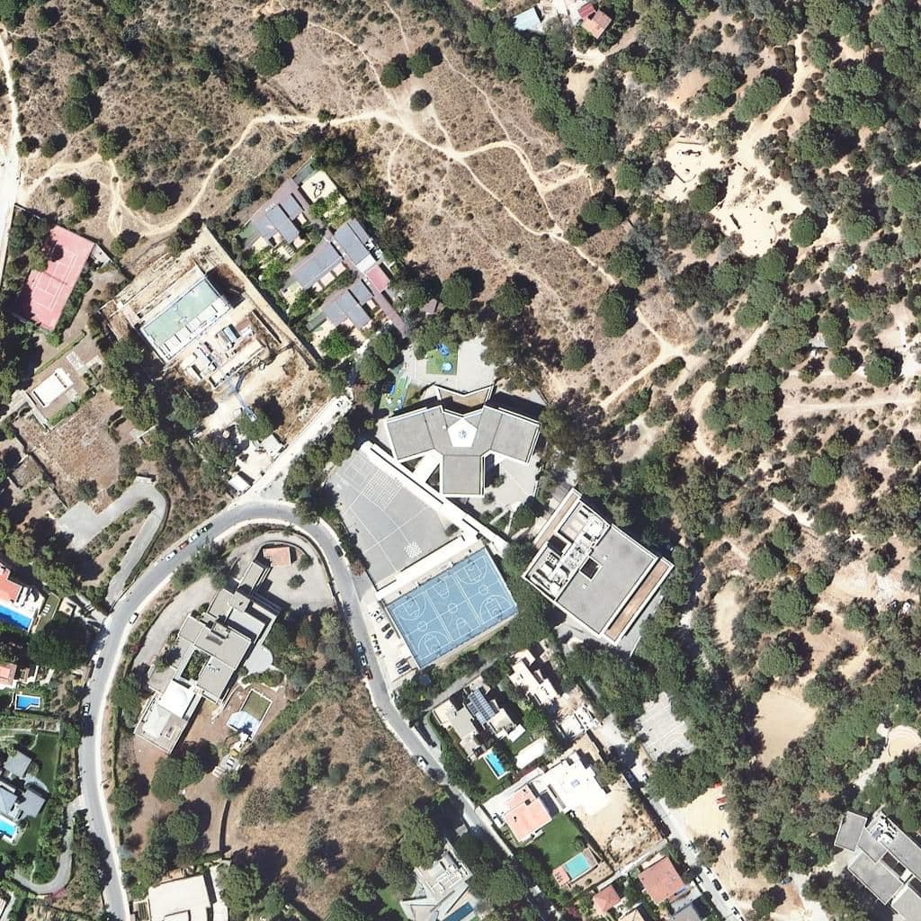 Aerial view of the grounds of Aula Escuela Europea