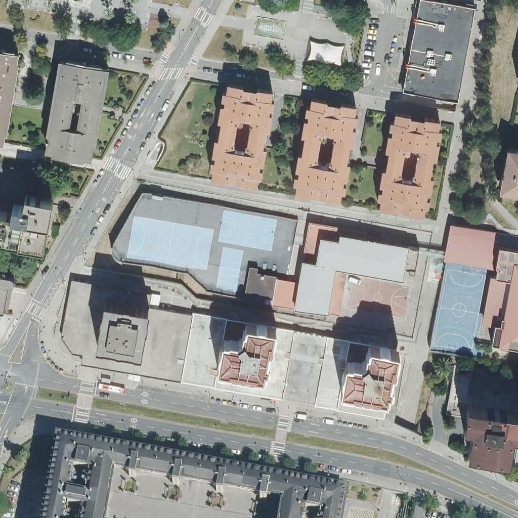 Aerial view of the grounds of KIRIKIÑO IKASTOLA