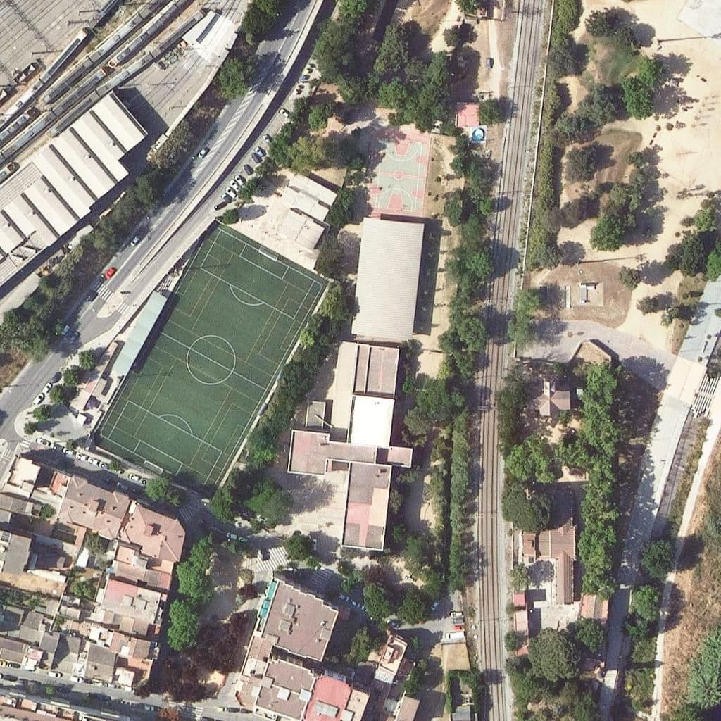 Aerial view of the grounds of Institut Escola El Viver