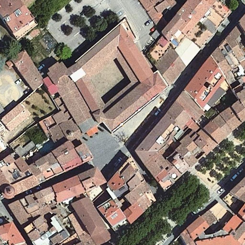 Aerial view of the grounds of Ea D'olot