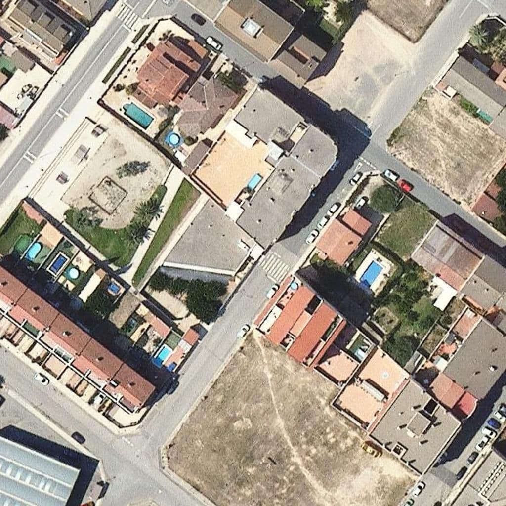 Вид згори на територію школи «Llar D'infants La Morera»