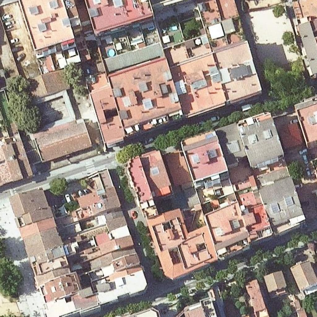 Вид згори на територію школи «Lli Privada Nins»