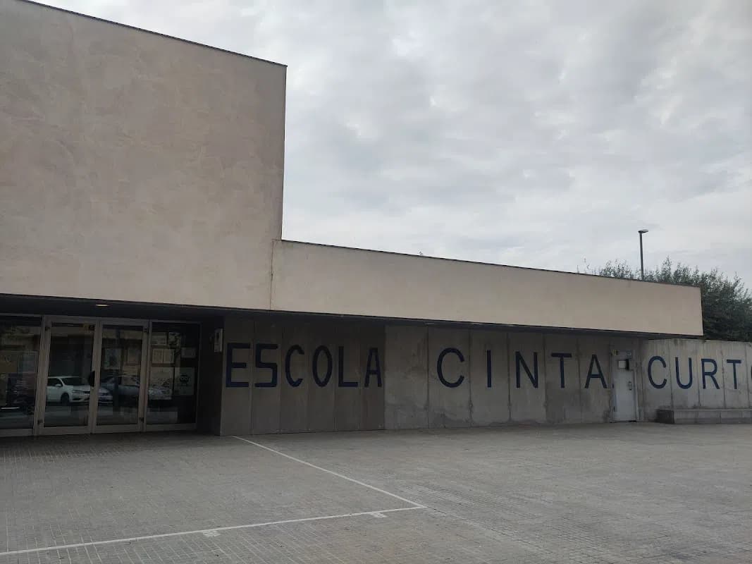 Escola Cinta Curto