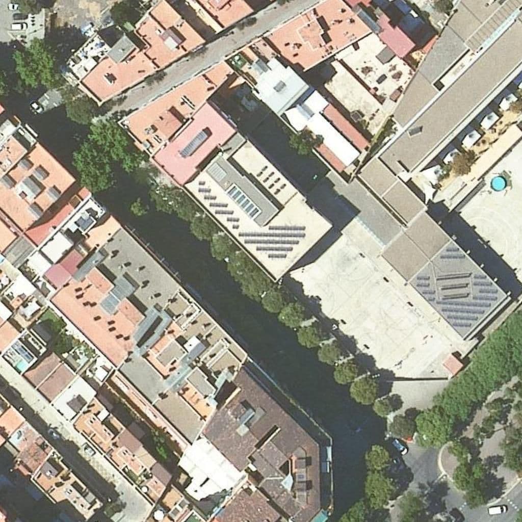 Aerial view of the grounds of Institut Front Marítim