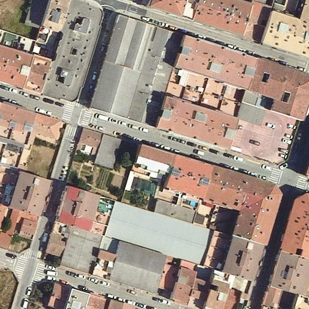 Вид згори на територію школи «Eb Privada L'arc De Sant Martí»