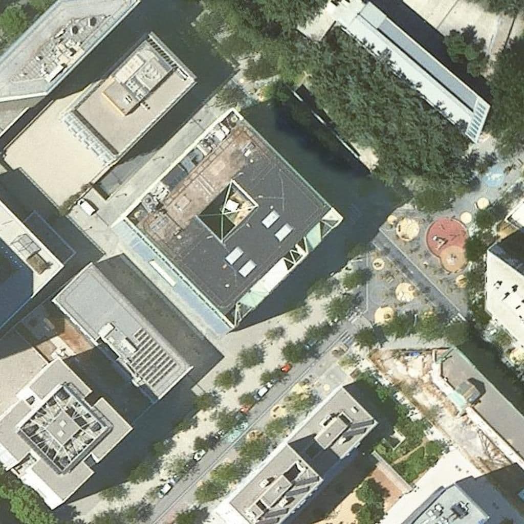 Aerial view of the grounds of Institut Tic De Barcelona