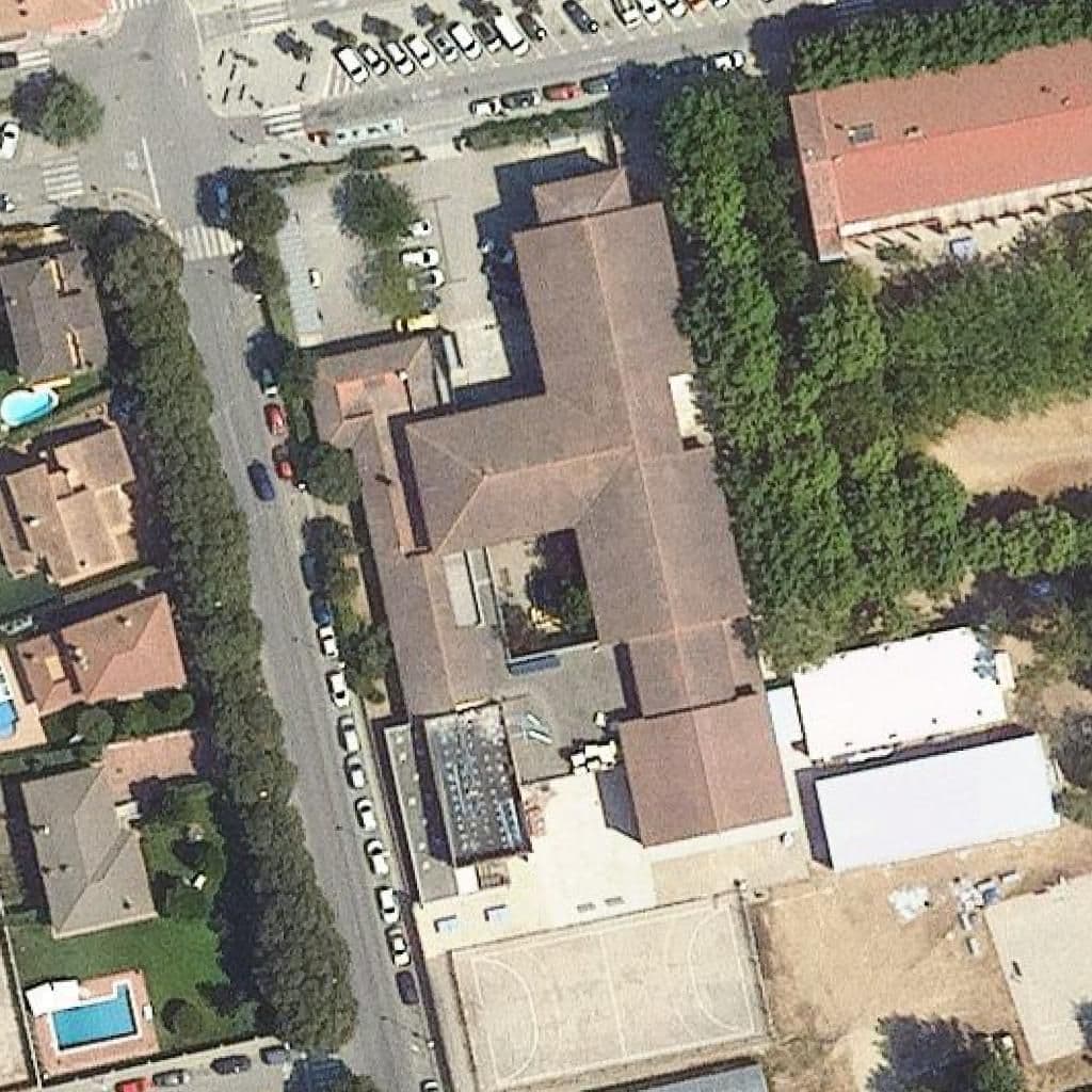 Aerial view of the grounds of Institut Salvador Espriu