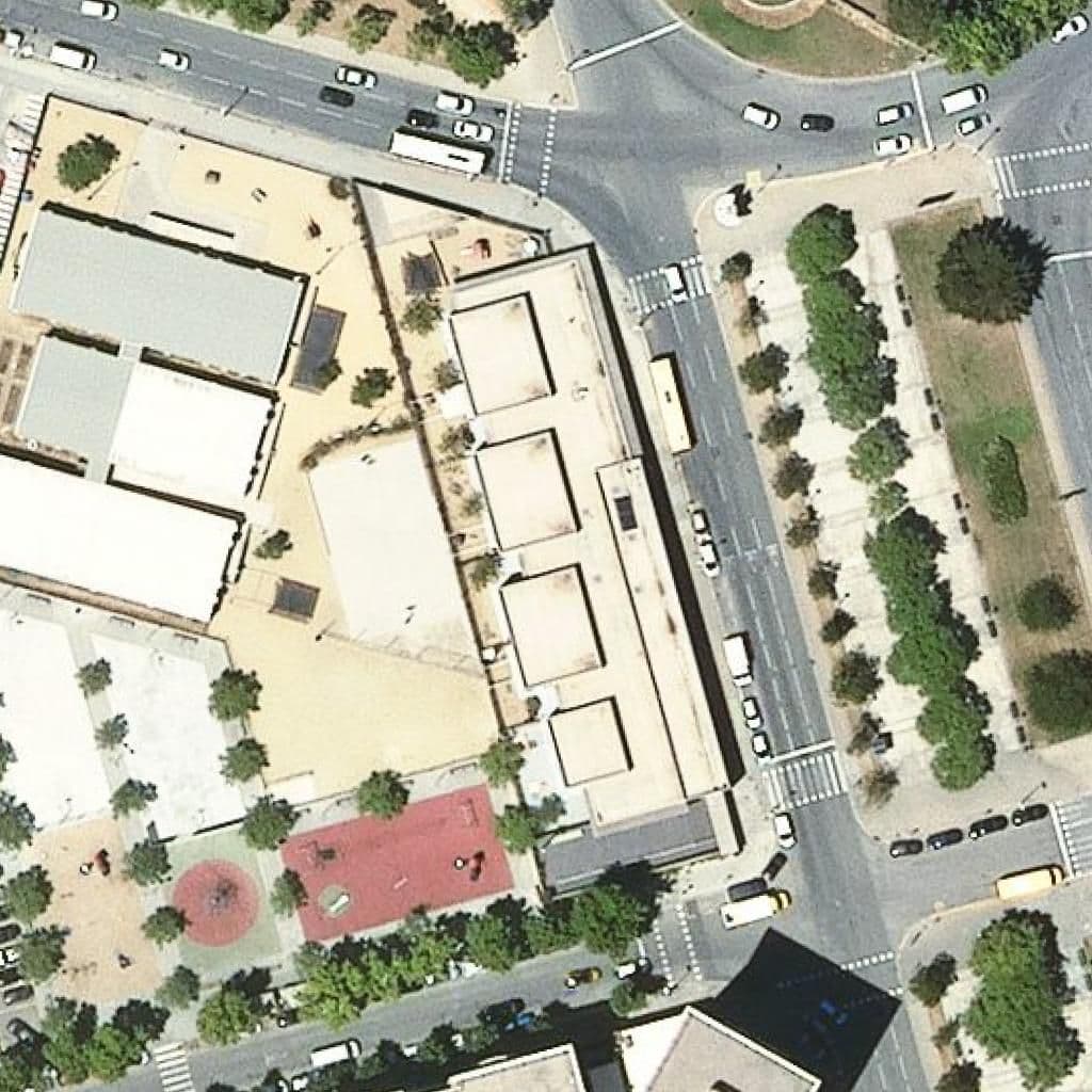 Aerial view of the grounds of Escola Bressol Uni Dori