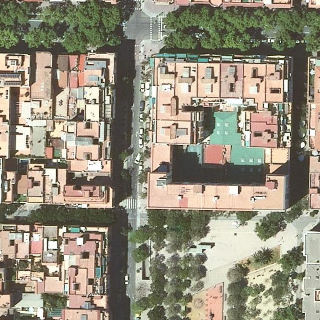 Вид згори на територію школи «Camí»