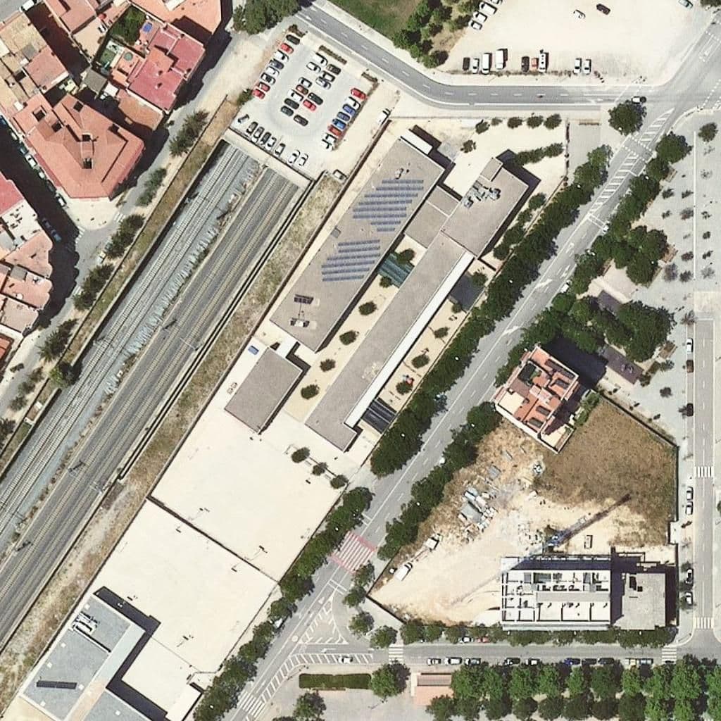 Aerial view of the grounds of Escola Dolors Piera
