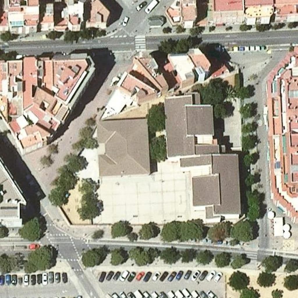 Aerial view of the grounds of Escola Pau Casals