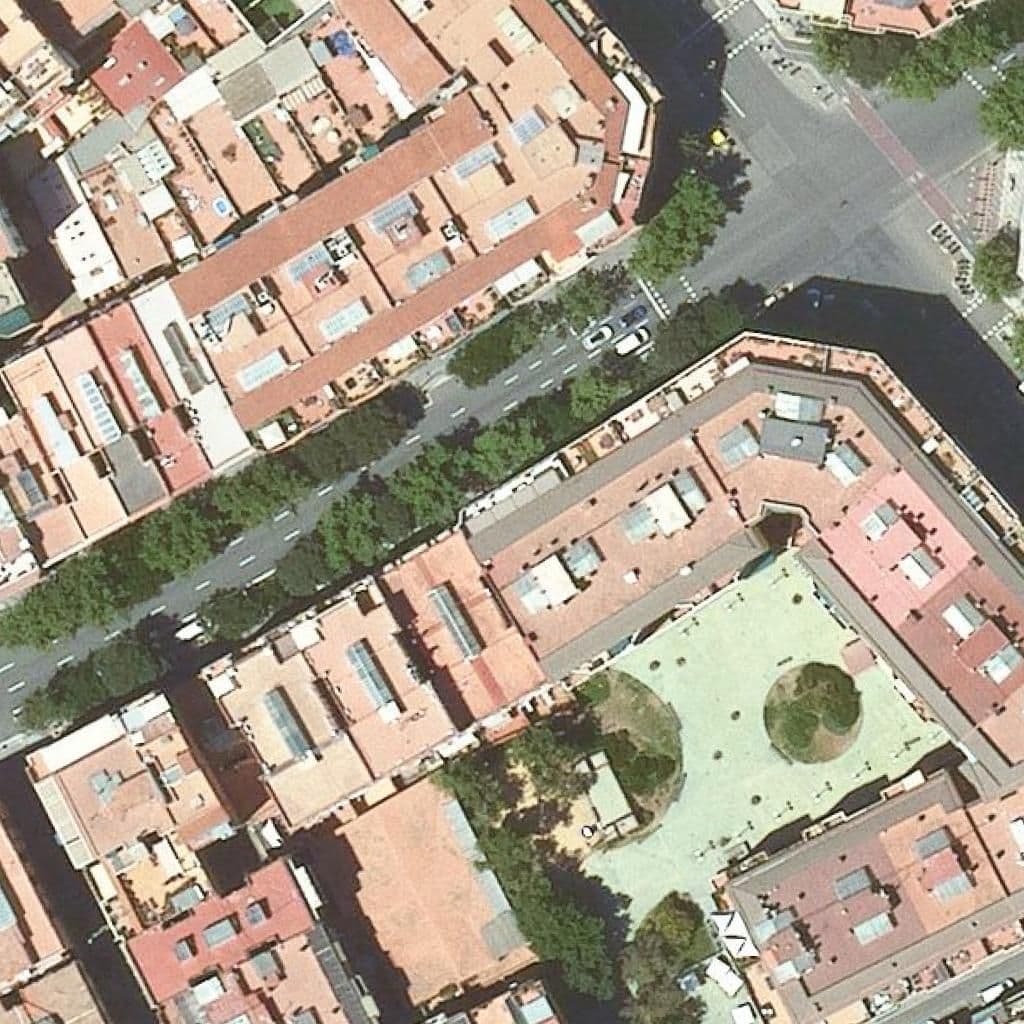 Aerial view of the grounds of Lli Privada Dracs I