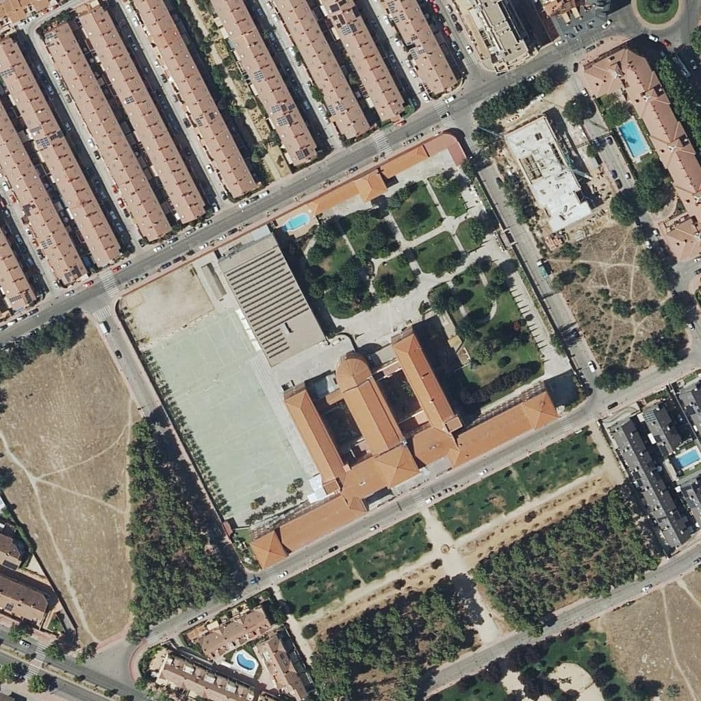 Вид сверху на территорию школы «San Ignacio De Loyola»