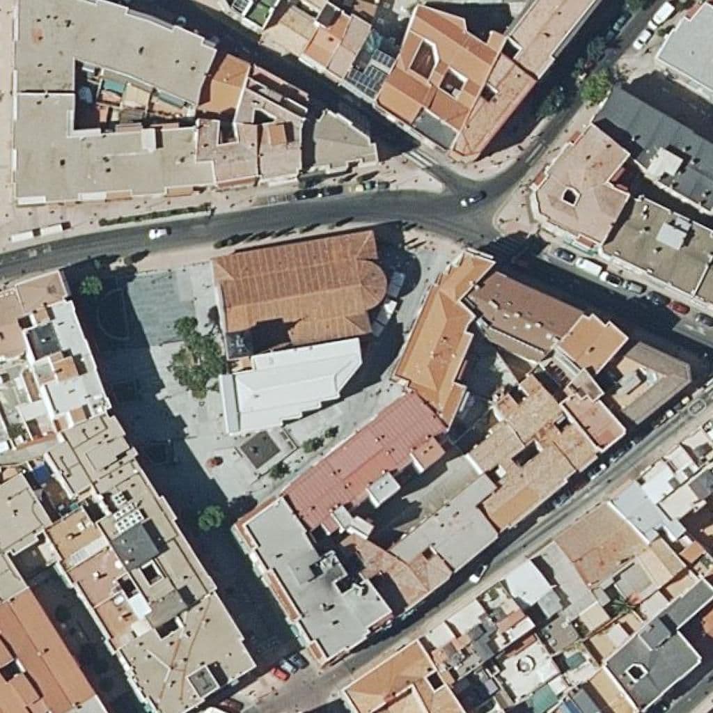 Вид сверху на территорию школы «San Pedro Apostol»