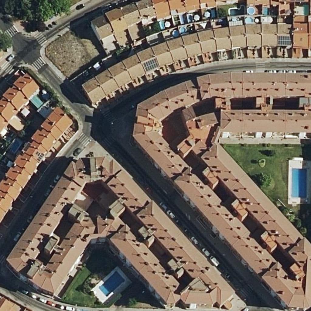 Вид сверху на территорию школы «San Juan Bautista»