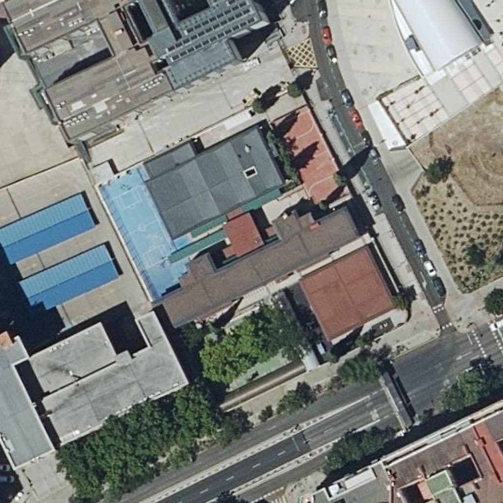 Вид сверху на территорию школы «De Practicas Asuncion Rincon»