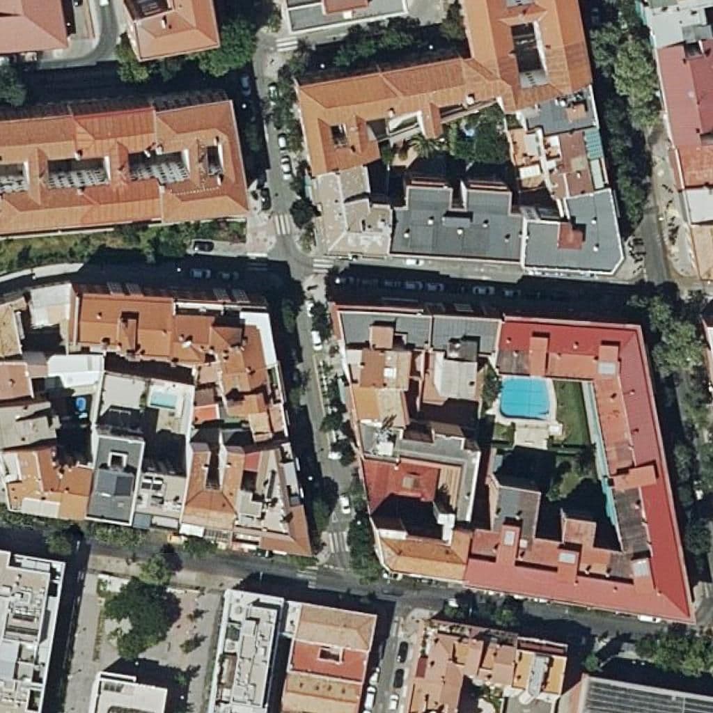 Вид згори на територію школи «Centro De Estudios Aragon»