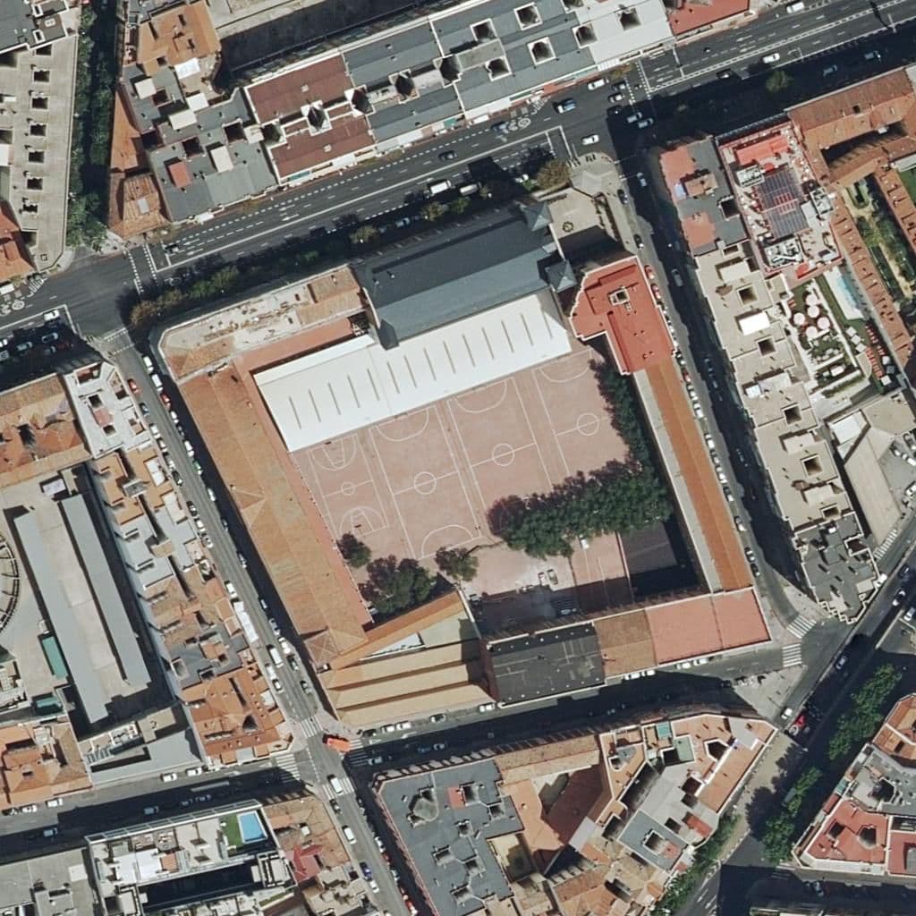Вид згори на територію школи «Salesianos Atocha»