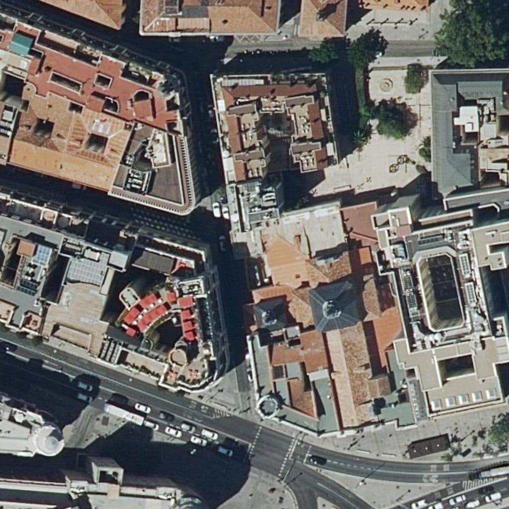 Aerial view of the grounds of Esc.parr.san Jose