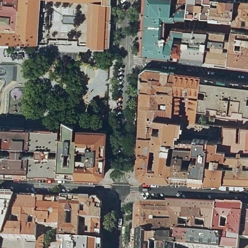 Вид сверху на территорию школы «España Santa Eulalia»