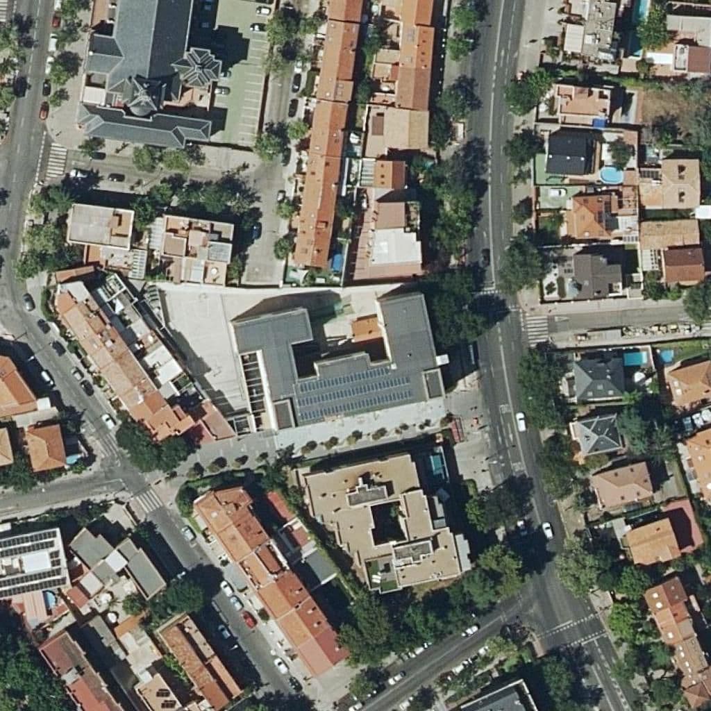 Вид згори на територію школи «Casa De La Colina»