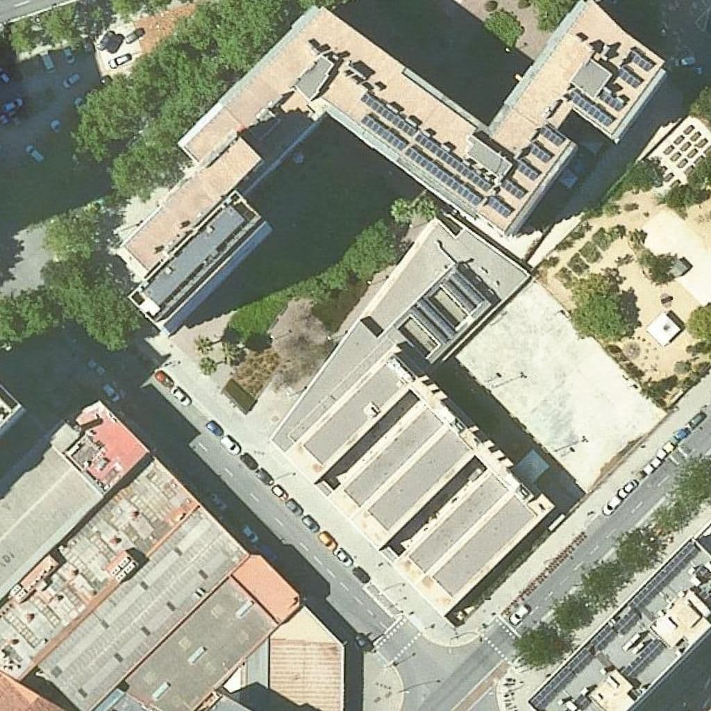 Aerial view of the grounds of Escola Fluvià