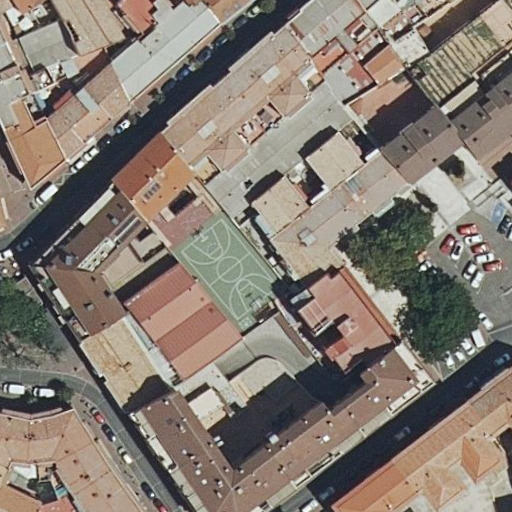 Вид згори на територію школи «Liceo Versalles»
