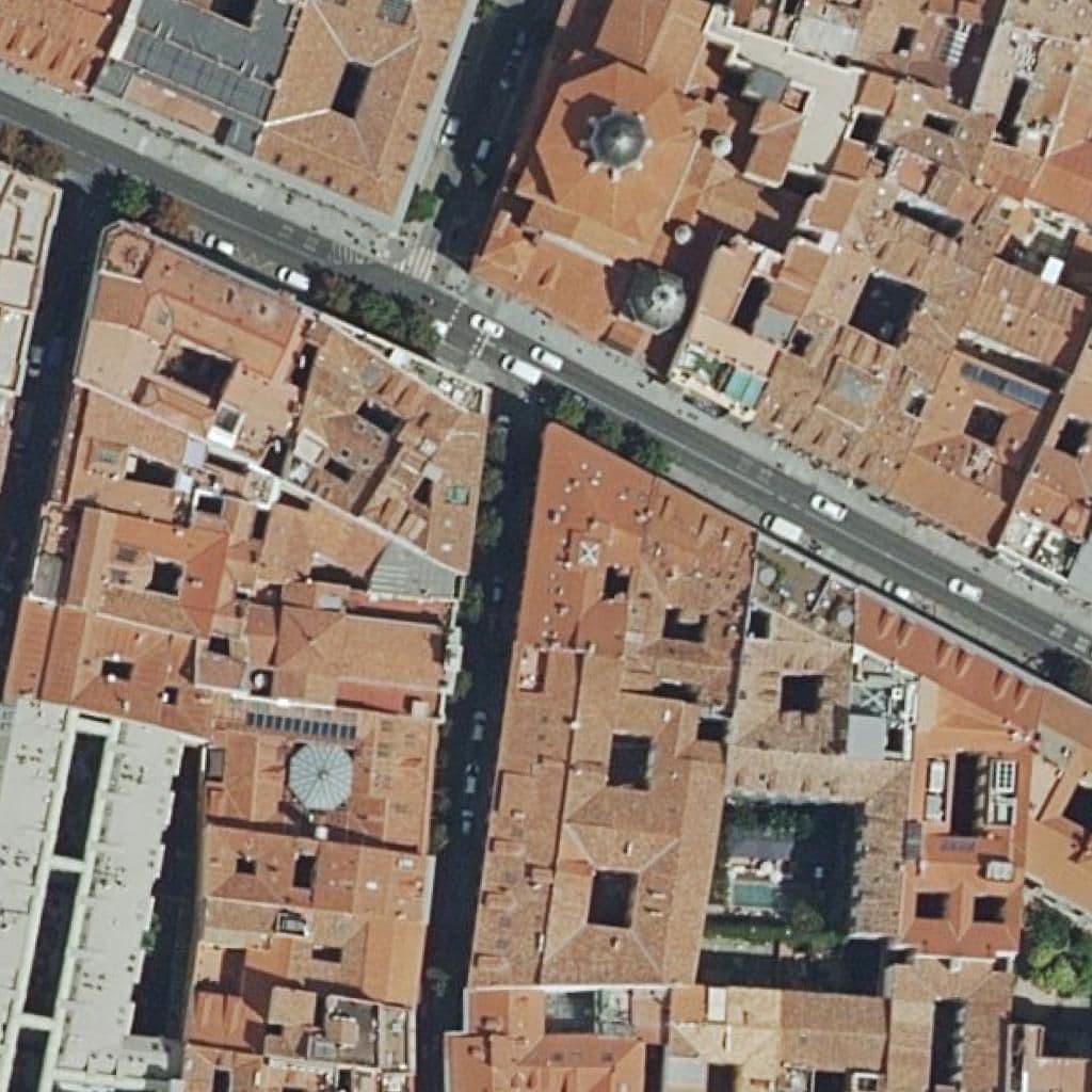 Вид згори на територію школи «Dulce Nombre De Maria»